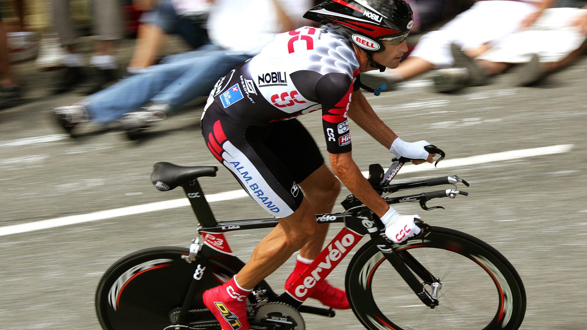 中国篮球推出全新战术教育读本助力基层教学，篮球战略战术教学