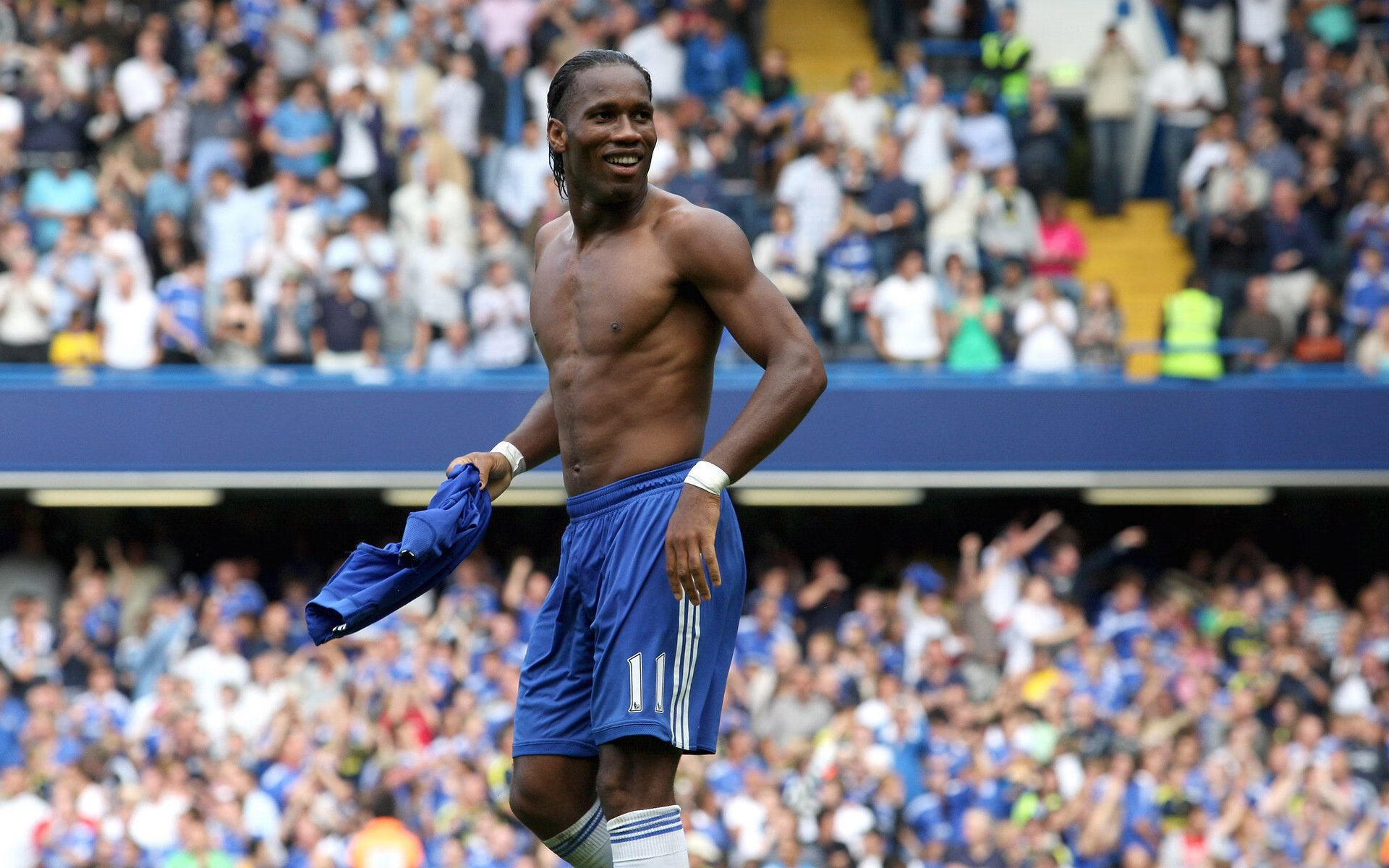 电竞选手训练强度模拟传统竞技项目标准，电竞选手是怎么培训的